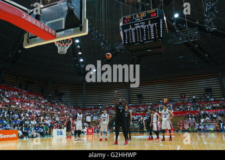 Ota-City General Gymnasium, Tokyo, Japan. 30th May, 2016. Isaac Butts (Aisin), MAY 30, 2016 - Basketball : National Basketball League 'NBL' Playoff FINALS 2015-2016 GAME 3 match between Toshiba Brave Thunders 88-73 AISIN SeaHorses Mikawa at Ota-City General Gymnasium, Tokyo, Japan. © Sho Tamura/AFLO SPORT/Alamy Live News Stock Photo