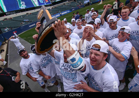 Philadelphia, PA, USA. 30th May, 2016. North Carolina players celebrates with their national championship trophy after defeated Maryland in CHAMPIONSHIP GAME Monday, May. 30, 2016 at Lincoln Financial Field in Philadelphia, Pa © csm/Alamy Live News Stock Photo