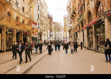 ISTANBUL, TURKEY - FEBRUARY 17, 2016: Pedestrian street full of people called  Istiklal Caddesi in Taksim, Beyoglu area, Istanbu Stock Photo