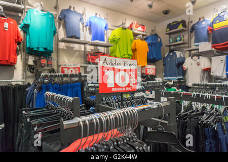 Closing sales at a Sports Authority store in New York on Saturday, May 28, 2016. The chain is in the process of liquidation and will be closing all 450 stores. (© Richard B. Levine) Stock Photo