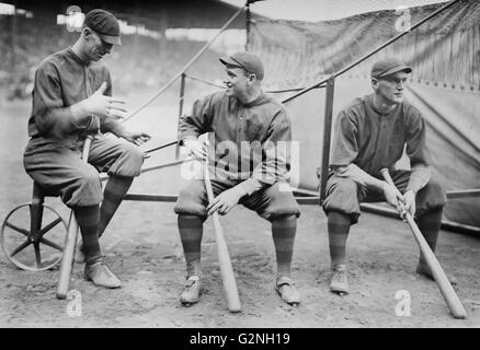 Hank Gowdy, in military uniform with Jack Onslow, New York Giants