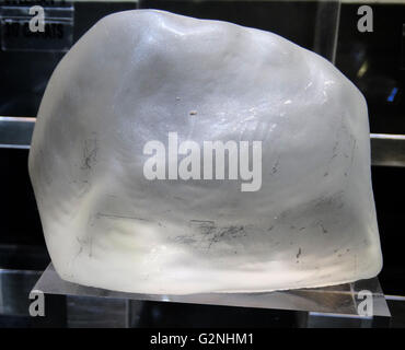 Replica of the Cullinan Diamond, the largest non carbonado and largest gem-quality diamond ever found, at 3106.75 carat (621.35 g, 1.37 lb) rough weight. About 10.5 cm (4.1 inches) long in its largest dimension, it was found on 26 January 1905, in the Premier No. 2 mine, near Pretoria, South Africa. Dated 2014 Stock Photo