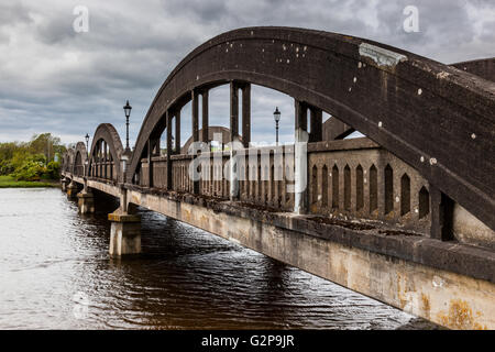 Bridge across the River Dee at Kirkcudbright, Dumfries & Galloway, Scotland Stock Photo