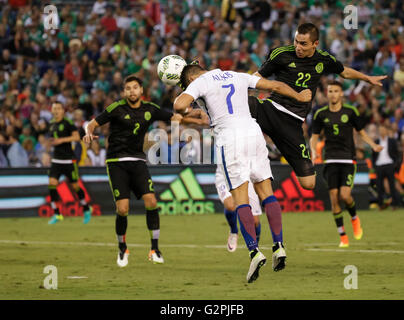 San Diego, California, USA. 01st June, 2016. Chilean #7 Alexis Sanchez heads the ball just outside of the goal frame during an international soccer match between Mexico and Chile at Qualcomm Stadium in San Diego, California. Justin Cooper/CSM/Alamy Live News Stock Photo