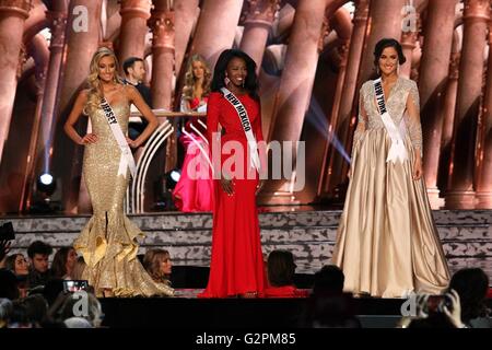 Las Vegas, NV, USA. 1st June, 2016. Miss New Jersey USA, Jessielyn Palumbo, Miss New Mexico USA, Naomie Germain, Miss New York USA, Serena Bucaj in attendance for The 2016 MISS USA Preliminary Competition - Part 2, T-Mobile Arena, Las Vegas, NV June 1, 2016. Credit:  James Atoa/Everett Collection/Alamy Live News Stock Photo