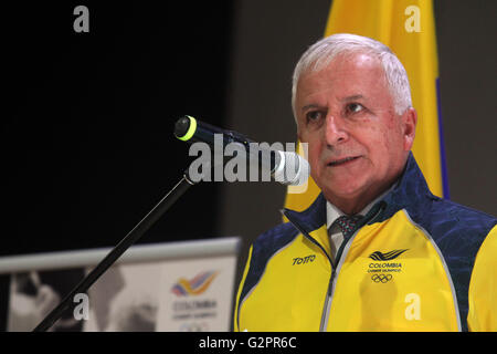 Bogota, Colombia. 1st June, 2016. The President of the Colombian Olympic Committee, Baltazar Medina, delivers a speech during the presentation of the uniforms of Colombian athletes in the Olympic Games of Rio 2016, in Bogota, Colombia, on June 1, 2016. © Luisa Gonzalez/COLPRENSA/Xinhua/Alamy Live News Stock Photo