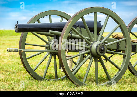 American Civil War field cannon artillery Stock Photo - Alamy