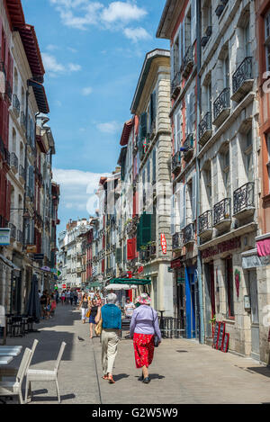 People walking in Rue de Espagne street, the main shopping street in Bayonne. Aquitaine, France. Stock Photo