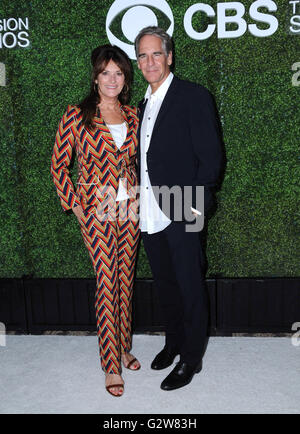 Hollywood, CA, USA. 2nd June, 2016. 02 June 2016 - Hollywood, California - Chelsea Field, Scott Bakula. Arrivals for the 4th Annual CBS Television Studios Summer Soiree held at the Palihouse Rooftop. Photo Credit: Birdie Thompson/AdMedia Credit:  Birdie Thompson/AdMedia/ZUMA Wire/Alamy Live News Stock Photo