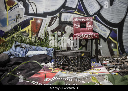 Los Angeles, California, USA. 13th Mar, 2016. A campsite sits abandoned in this grafitti-covered alley along the LA River. © Fred Hoerr/ZUMA Wire/Alamy Live News Stock Photo