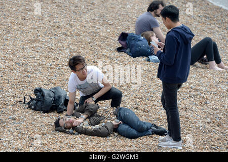 Brighton, UK. 04th June, 2016. People flock to Brighton for what is expected the first day of a warm spell of weather. Experts predict a long hot Summer is due. 4th June 2016. Credit:  MARTIN DALTON/Alamy Live News Stock Photo