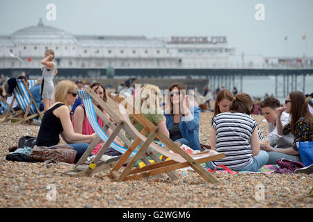 Brighton, UK. 04th June, 2016. People flock to Brighton for what is expected the first day of a warm spell of weather. Experts predict a long hot Summer is due. 4th June 2016. Credit:  MARTIN DALTON/Alamy Live News Stock Photo