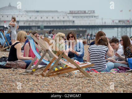 Brighton, UK. 04th June, 2016. People flock to Brighton for what is expected the first day of a warm spell of weather. Experts predict a long hot Summer is due. 4th June 2016. Credit:  MARTIN DALTON/Alamy Live News Stock Photo