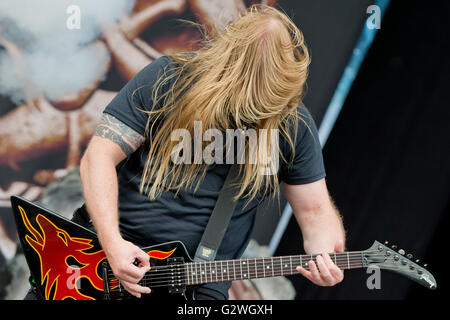 Nuremberg, Germany. 04th June, 2016. Swedish death metal band Amon Amarth performs at the Rock im Park music festival in Nuremberg, Germany, 04 June 2016. More than 80 bands are set to perform at the festival until 05 June. Photo: DANIEL KARMANN/dpa/Alamy Live News Stock Photo