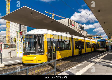 A yellow M10 tram at Berlin Hauptbahnhof  (Berlin HBF)  tram stop in Berlin, Germany Stock Photo