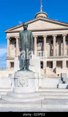 Statue of Edward Ward Carmack on the steps of the Tennessee state capitol building in downtown Nashville, Tennessee Stock Photo