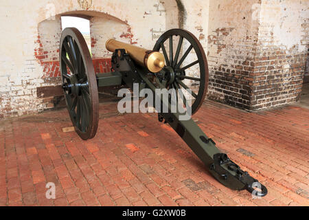 Cannon at Fort Pulaski, Cockspur Island, Georgia. Reproduction of a 12 pounder field howitzer inside a casemate. Stock Photo