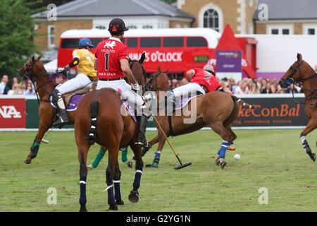 Hurlingham Club, London, UK. 04th June, 2016. Chestertons Polo in the Park. Match - Argentex Team Dubai versus Jnan Amar Polo Club Team Marrakech © Action Plus Sports/Alamy Live News Stock Photo