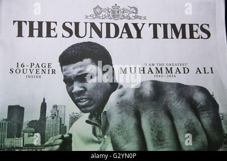 North London, UK 5 June 2016. Sunday Newspapers reaction to the death of Muhammad Ali. British Sunday newspapers' reactions to the American boxing legend, Muhammad Ali referred to as 'The Greatest' after his death on June 3rd Credit:  Dinendra Haria/Alamy Live News Stock Photo