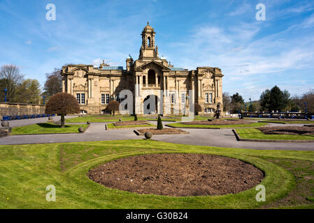 Cartwright Hall Art Gallery, Lister Park, City of Bradford, UK Stock Photo