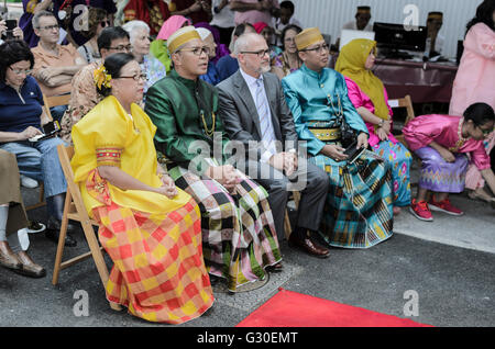 Madrid, Spain, 4 st June 2016.  Members of staff with the Indonesian Ambassadress Excma. Ms. Yuli Mumpuni Widarso (left) Stock Photo