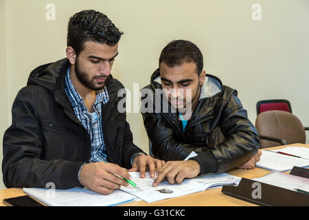 Bremen, Germany, Syrian refugees in German lessons Stock Photo