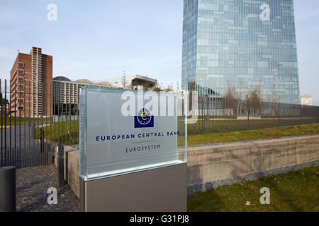 Frankfurt, Germany, an employee access to the new building of the European Central Bank Stock Photo