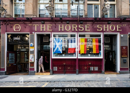 Exterior of famous Horseshoe Bar in Glasgow, Scotland, united Kingdom