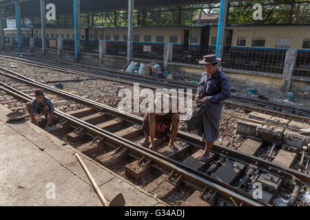 Quay in Yangon station with old British train in Yangon station, Yangon, Yangoon, Myanmar, Burma, Birma, South Asia, Asia Stock Photo