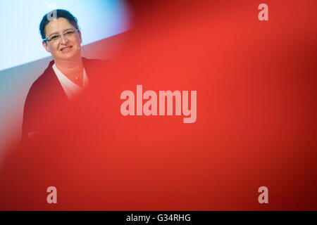 Hamburg, Germany. 25th May, 2016. Otto Group CFO Petra Scharner-Wolff speaks at a results press conference of the German mail order and e-commerce company in Hamburg, Germany, 25 May 2016. Photo: LUKAS SCHULZE/dpa/Alamy Live News Stock Photo