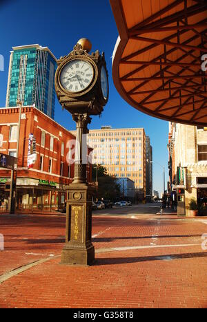 The antique Halstons clock sits in historic Sundance Square, Ft Worth Texas Stock Photo