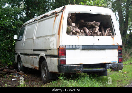 old white van Stock Photo - Alamy