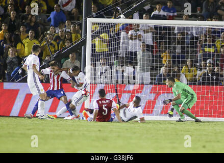 Los Angeles, California, USA. 7th June, 2016. The Copa America soccer match between Colombia and Paraguay at Rose Bowl in Pasadena, California, June 7, 2016. Colombia won 2-1. © Ringo Chiu/ZUMA Wire/Alamy Live News Stock Photo