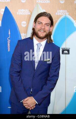 Venice Beach, CA. 8th June, 2016. Jake Weary at arrivals for TNT's ANIMAL KINGDOM Series Premiere, The Rose Room, Venice Beach, CA June 8, 2016. © Priscilla Grant/Everett Collection/Alamy Live News Stock Photo