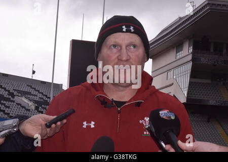 Auckland, New Zealand. 10th June, 2016. Wales rugby team assistant coach Neil Jenkins speaks to the media after the kicker session on June 10 in Auckland, New Zealand. Wales are scheduled to play against New Zealand All Blacks tomorrow night. Credit:  Shirley Kwok/Pacific Press/Alamy Live News