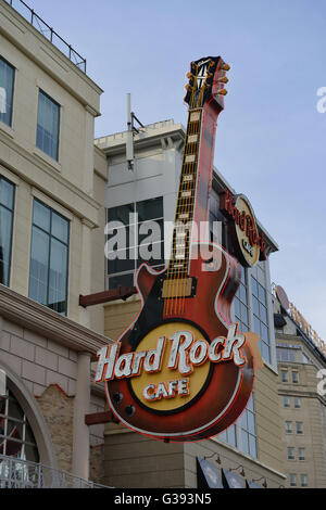 Hardrock Cafe, Falls Avenue, Niagara Falls, Ontario, Canada Stock Photo