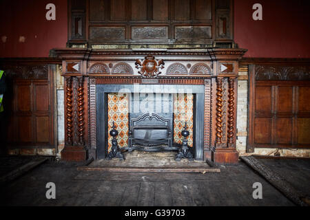 Wythenshawe Hall fire damaged   16th-century medieval timber-framed historic house and former manor house in Wythenshawe Park, M Stock Photo