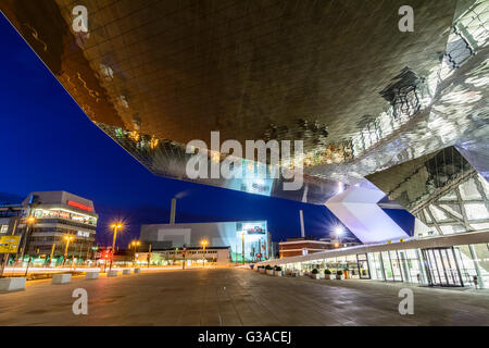 Porsche Museum (lower roof) , Porsche headquarters and Porsche factory in Zuffenhausen, Germany, Baden-Württemberg, Region Stutt Stock Photo