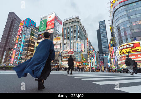 Kabukicho Crossing at night-fall, Shinjuku, Tokyo, Japan Stock Photo