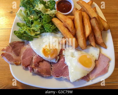 Ham, egg and chips pub bar meal Stock Photo