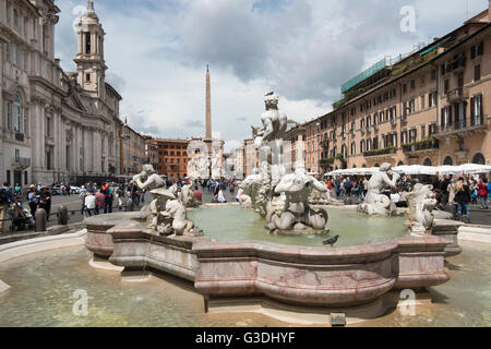 Italien, Rom, Piazza Navona, Fontana del Moro (Mohrenbrunnen) ist der südliche der drei Brunnen und wurde von Giacomo della Port Stock Photo