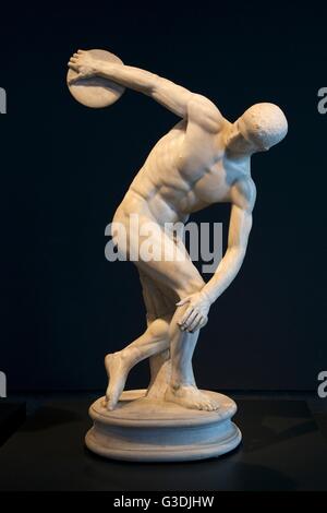 Ancient Discobolus or Discus Thrower statue of Myron isolated. Classic ...