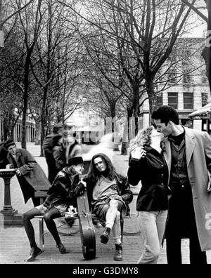 Matt Dillon and Bridget Fonda in the movie Singles, 1992 Stock Photo ...