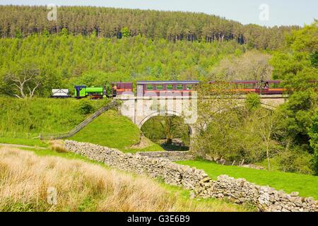 South Tynedale Railway. Steam train Barber 441 0-6-2 on Gilderstone Viaduct. Alston, Cumbria, England, United Kingdom, Europe. Stock Photo