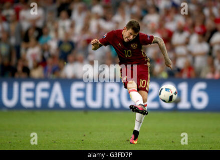 Russia's Fyodor Smolov has a chance on goal during the UEFA Euro 2016, Group B match at the Stade Velodrome, Marseille. Stock Photo