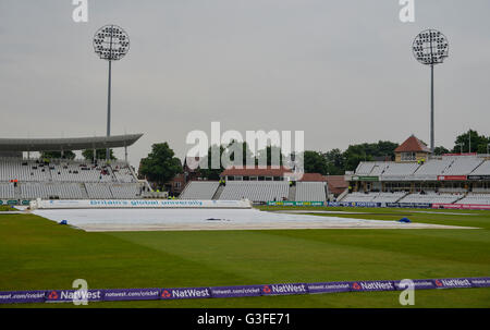 Trent Bridge, Nottingham, UK. 10th June, 2016. Natwest T20 Blast Cricket. Notts Outlaws versus Derbyshire Falcons. Full covers on the pitch 30 minutes before the scheduled start at Trent Bridge. © Action Plus Sports/Alamy Live News Stock Photo