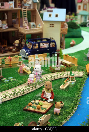 Tokyo, Japan. 10th June, 2016. Animal dolls and toy houses of 'Sylivanian Families', produced by Japanese toy maker Epoch are displayed at the annual Tokyo Toy Show in Tokyo on Friday, June 10, 2016. Some 160,000 people are expecting to visit the four-day toy trade show. © Yoshio Tsunoda/AFLO/Alamy Live News Stock Photo