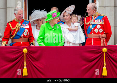 London, UK. 11th June, 2016. Queen Elizabeth, Prince Philip the Duke of Edinburg, Prince Charles of Wales, Camilla the Duchess of Cornwall, Catherine The Duchess of Cambridge, and Princess Charlotte attend Trooping the colour the Queen's birthday parade at Buckingham Palace in London, United Kingdom, 11 June 2016. Credit:  dpa picture alliance/Alamy Live News Stock Photo