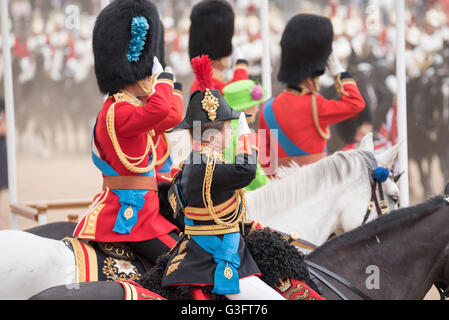 London UK, 11th June 2016,A royal salute by the Royal officers Credit:  Ian Davidson/Alamy Live News Stock Photo