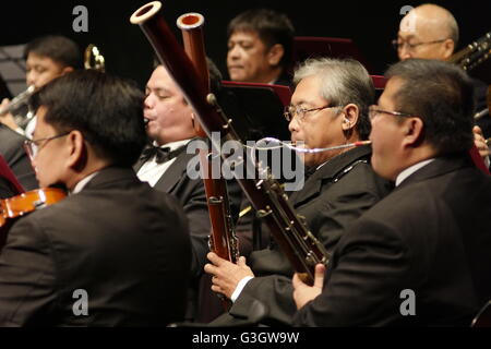 Makati, Philippines. 04th June, 2016. Some besides being all Filipino a guest musician plays among the bassoon players. A full decade away from being a century old, the Manila Symphony Orchestra turns to Russian Romanticism to celebrate their landmark year. Led by Maestro Arturo Molina, the orchestra will be performing masterpieces by two of the five great composers from 19th Century Russia, namely Aleksandr Borodin and Modest Mussorgsky at the Power Mac Center Spotlight at Circuit Makati. © George Buid/Pacific Press/Alamy Live News Stock Photo